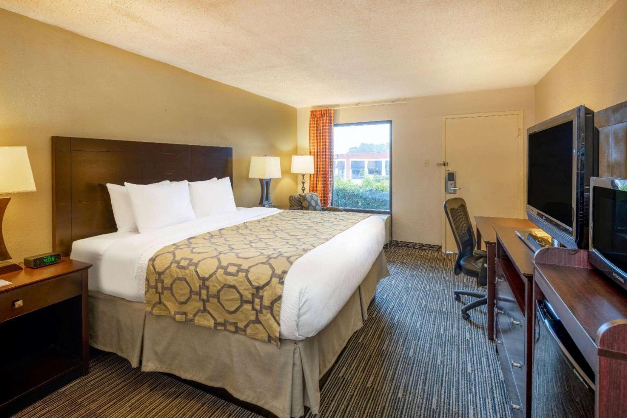 Hotel Baymont By Wyndham Columbus Ga Zewnętrze zdjęcie